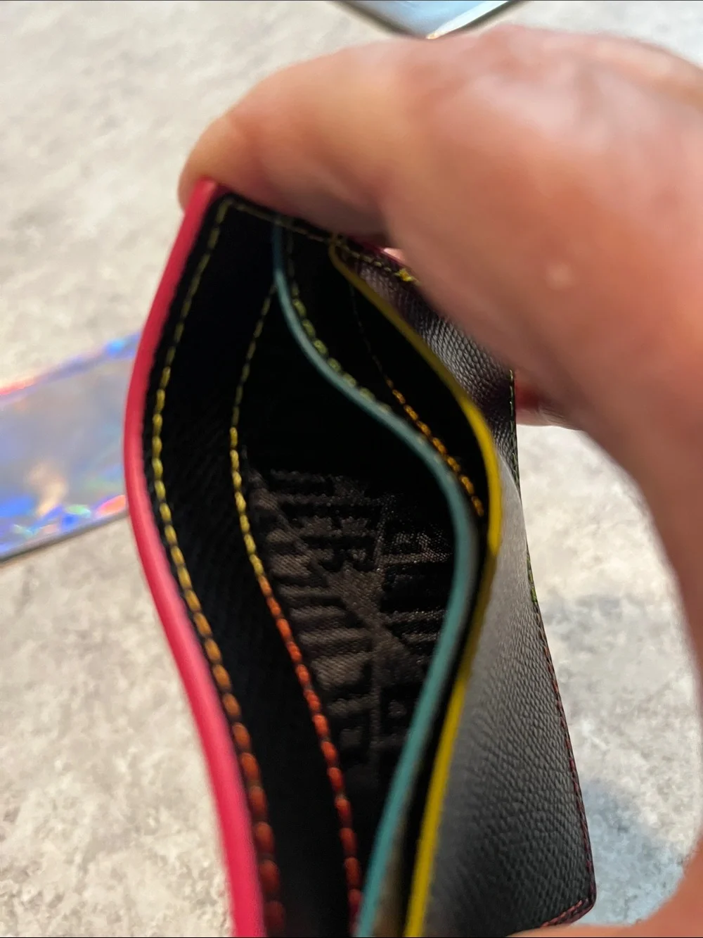 Kurt Geiger compact black